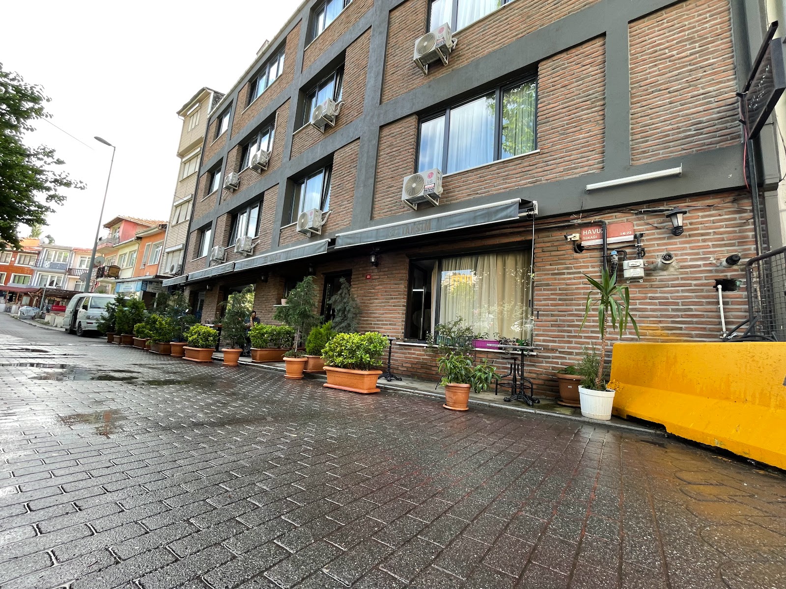 Leader Mansion Hotel & Suite