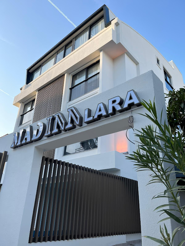 MAD INN LARA