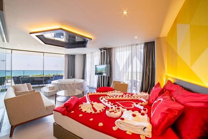 J'adore Deluxe Hotel & Spa